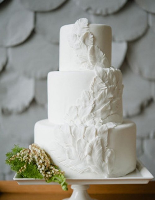inspiring-feather-decor-ideas-for-your-wedding