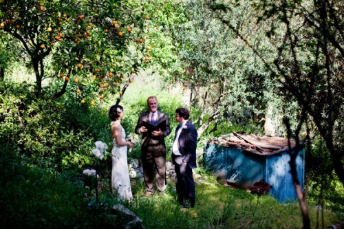 intimate-backyard-wedding