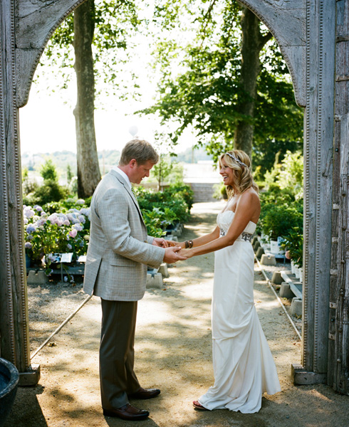 melissa-and-hans-greenhouse-wedding