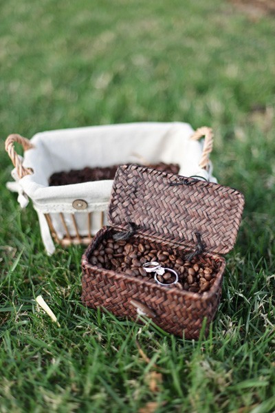 melissa-michaels-coffee-themed-backyard-wedding23