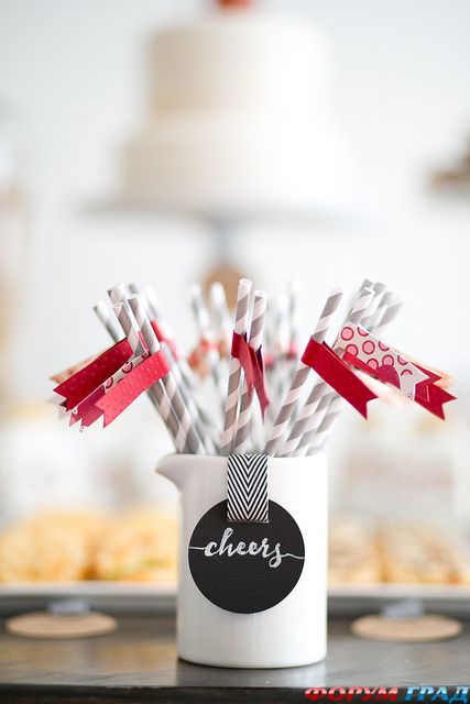 modern-dessert-table-with-a-rustic-touch-2