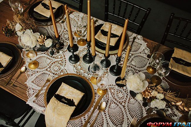 refined-black-and-gold-wedding-inspiration-9