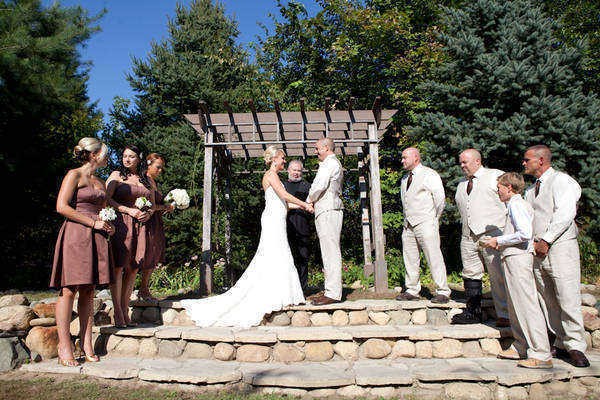 shannon-todds-rustic-michigan-barn-wedding12