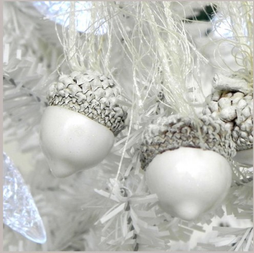 silver-and-white-winter-wedding-inspiration