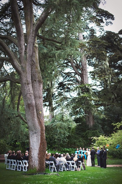 small-garden-wedding-prairie-and-andis