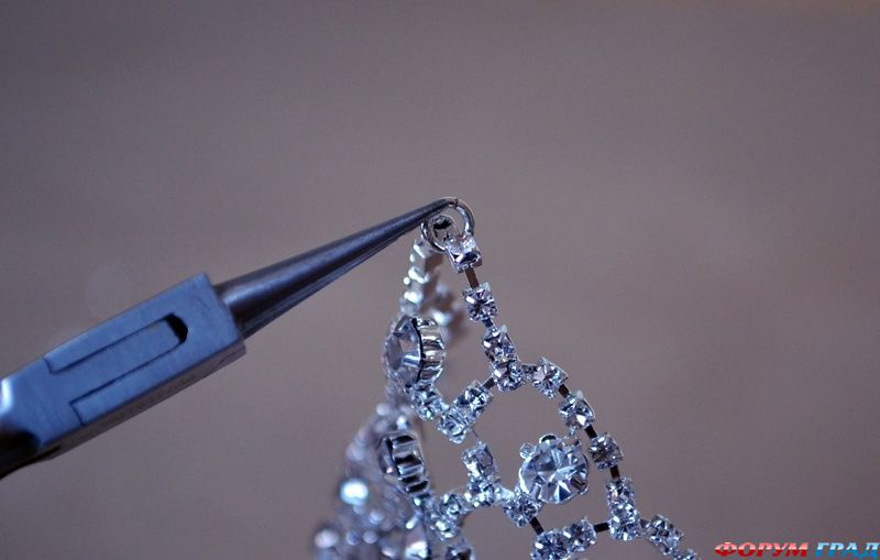 stunning-diy-rhinestone-bracelet-4