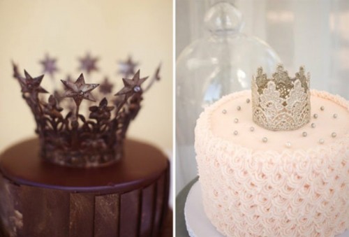 the-newest-wedding-trend-crown-cake-toppers