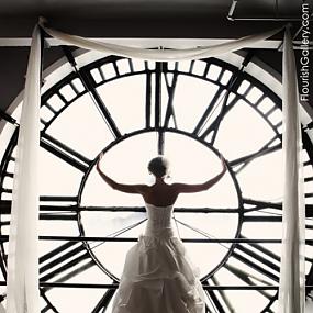 unusual-and-romantic-wedding-theme-with-clocks-14