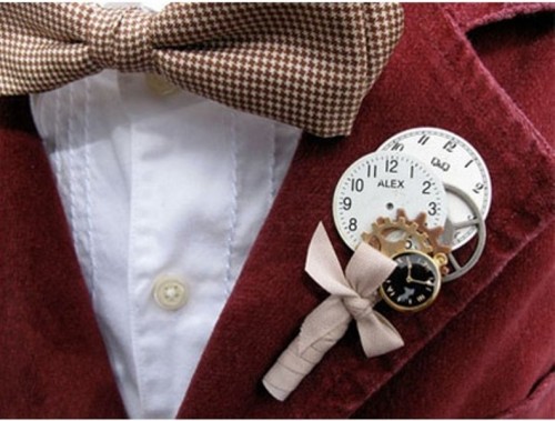 unusual-and-romantic-wedding-theme-with-clocks-16