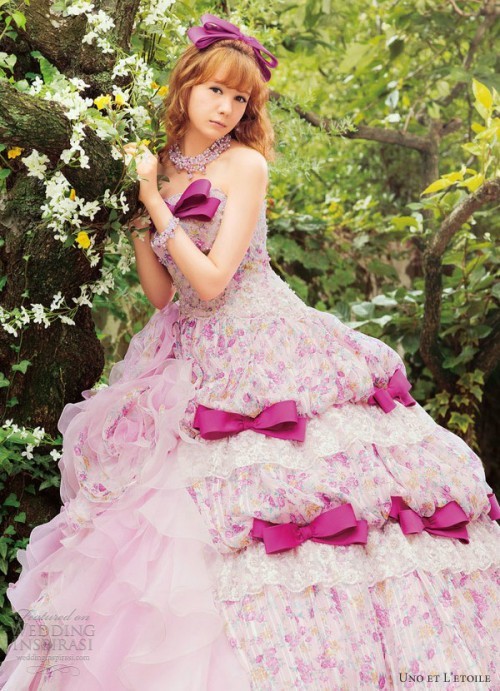 unusual-wedding-dresses-by-uno-et-letoile