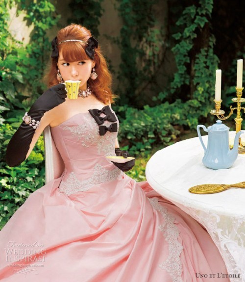 unusual-wedding-dresses-by-uno-et-letoile