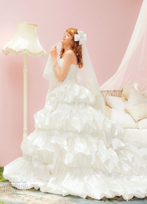 unusual-wedding-dresses-by-uno-et-letoile