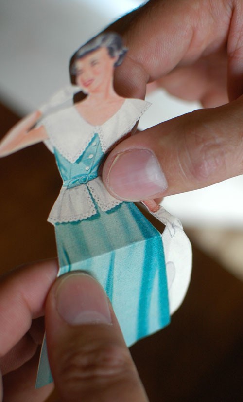 vitnage-paper-doll