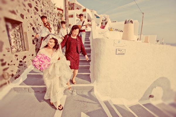 vivienne-and-wylies-intimate-destination-wedding-in-greece