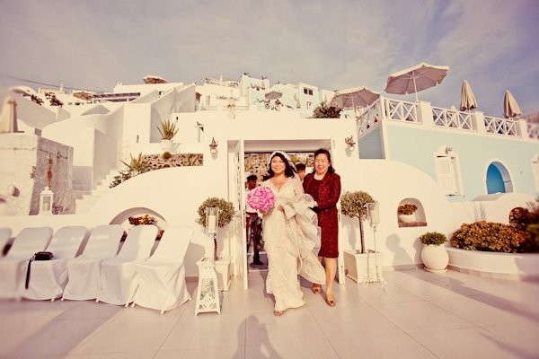 vivienne-and-wylies-intimate-destination-wedding-in-greece