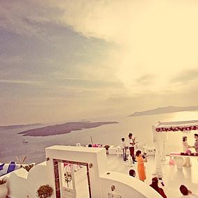 vivienne-and-wylies-intimate-destination-wedding-in-greece22