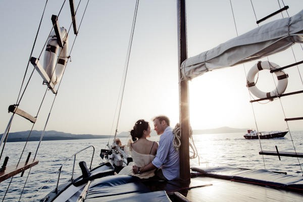 zulan-hans-intimate-santorini-wedding