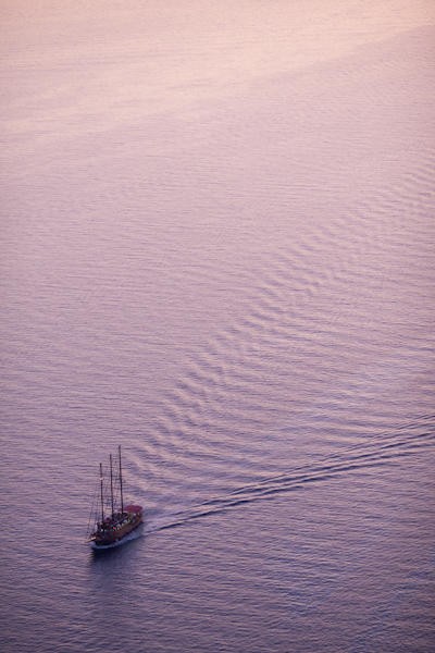 zulan-hans-intimate-santorini-wedding