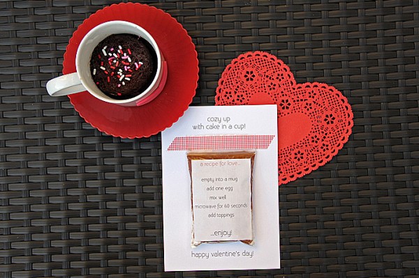cake-in-a-cup-diy-valentines-14