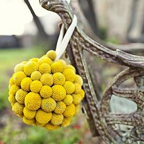 inspiring-ways-of-using-billy-balls-in-your-wedding-decor-11