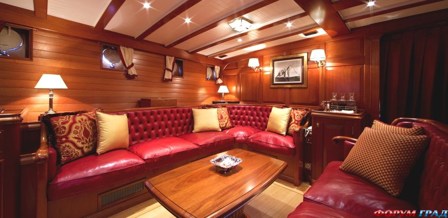 luxury-yacht-elana