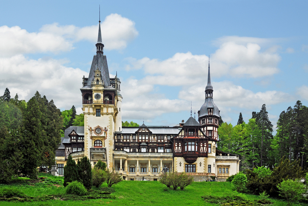 29 magnificent castles from around the world-10