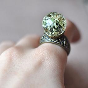 delicate rings with magical scenes inside-10