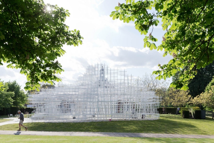 installing the serpentine gallery pavilion-02