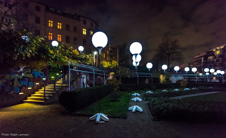 Осветительные установки в парке Берлина