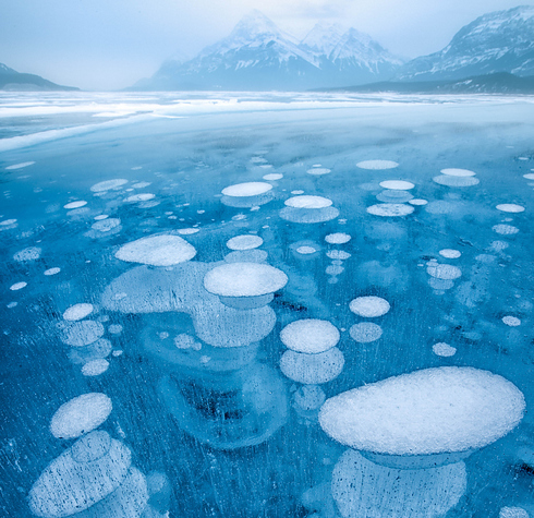 Красивое природное явление замороженной воды