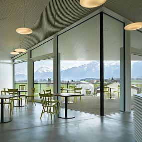 the unusual design of the restaurant alpenblick-07