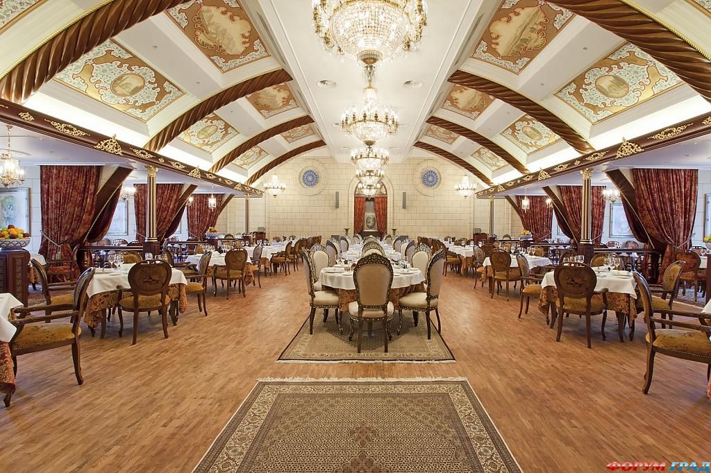 Ресторан в гостинице Украина