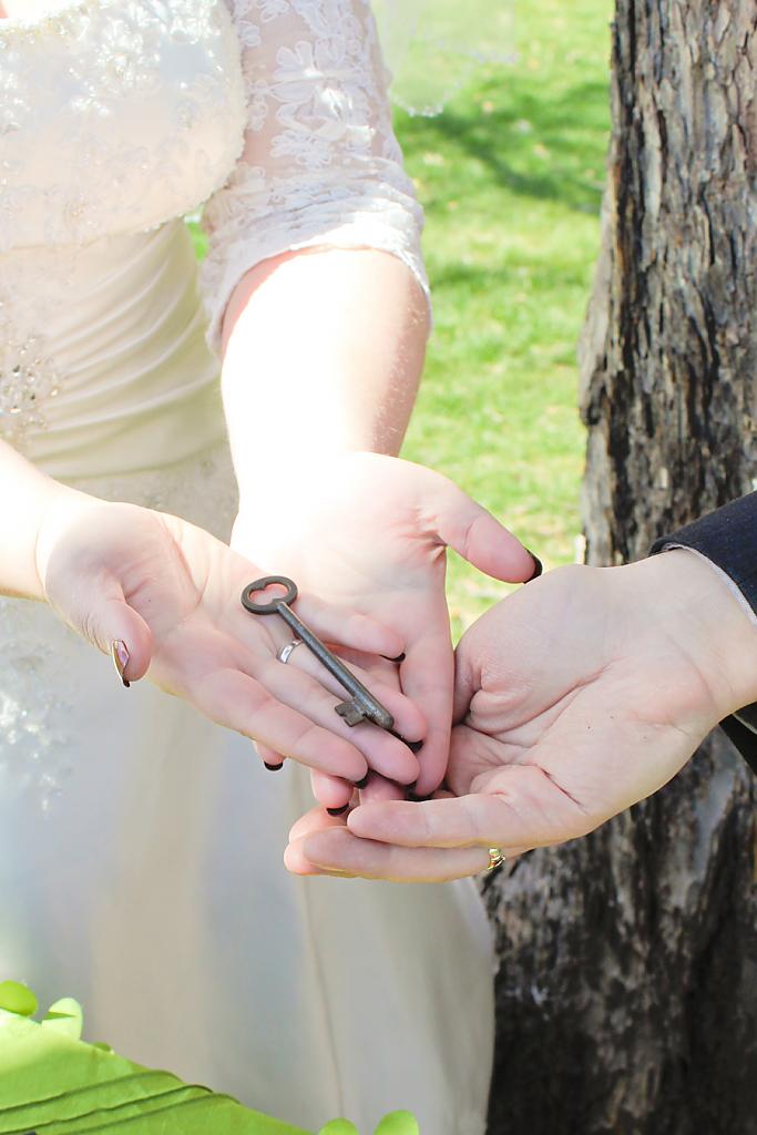 snow-white-inspired-wedding