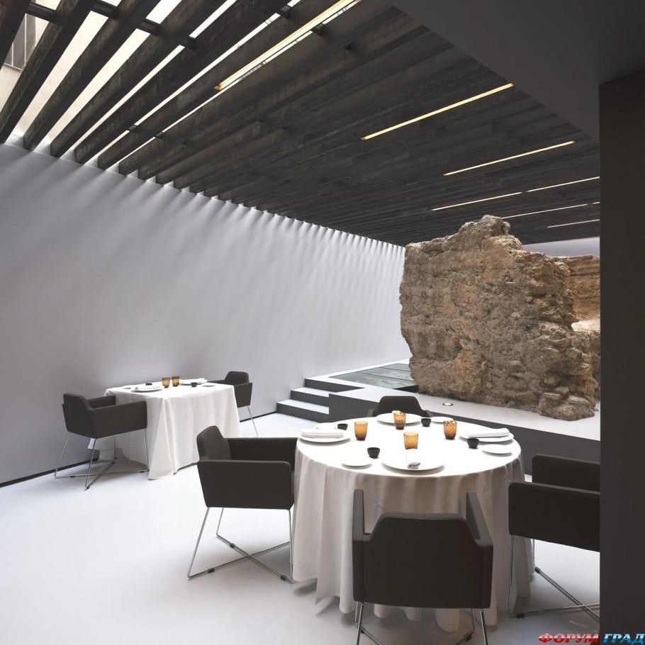 contemporary-hotel-valencia-spain