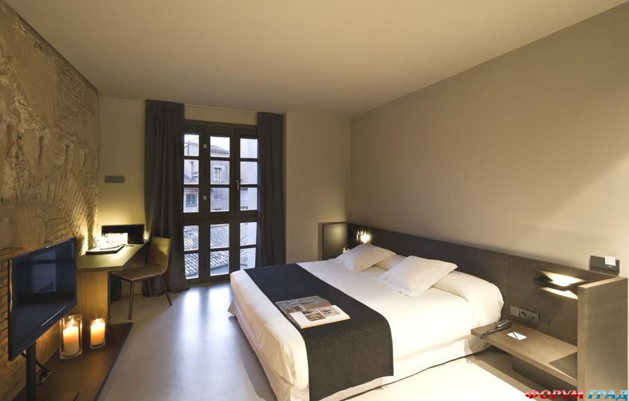contemporary-hotel-valencia-spain