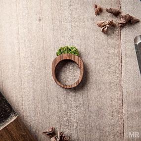 eco-friendly-wood-wedding-rings-01