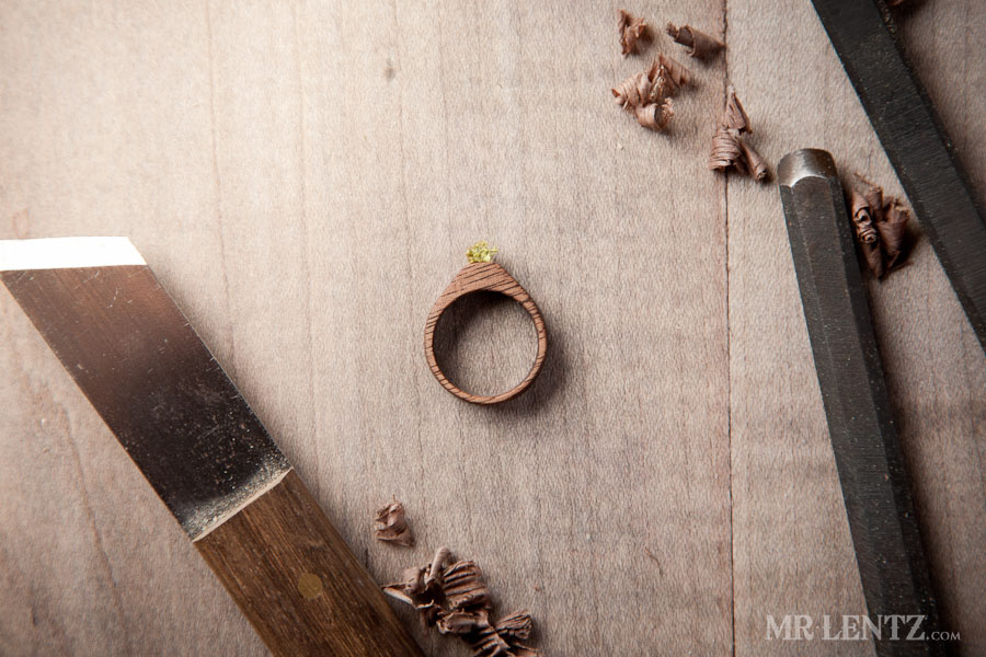 eco-friendly-wood-wedding-rings-03