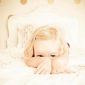 cute-bedroom-polka-dots