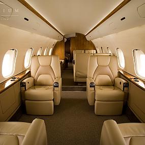 private-jet-global-5000-01