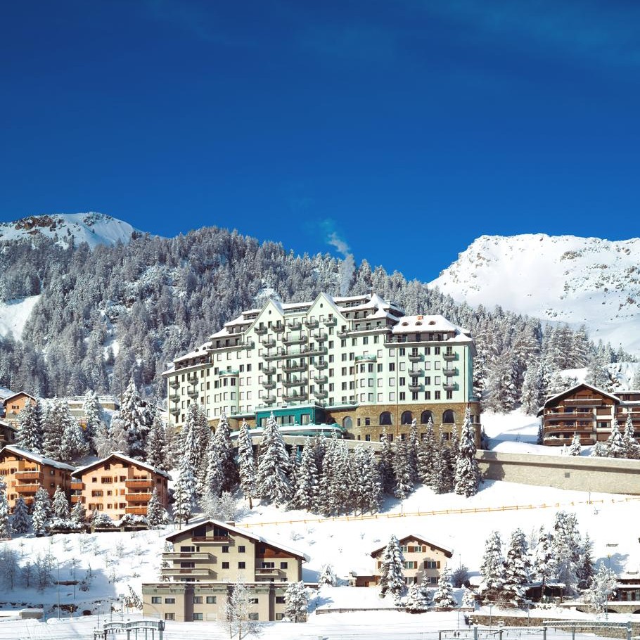 carlton-hotel-st-moritz-aussenansicht-winter