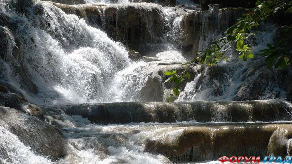 dunns-river-fall-2