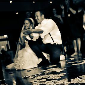greek-style-dancing-and-trowing-money-01