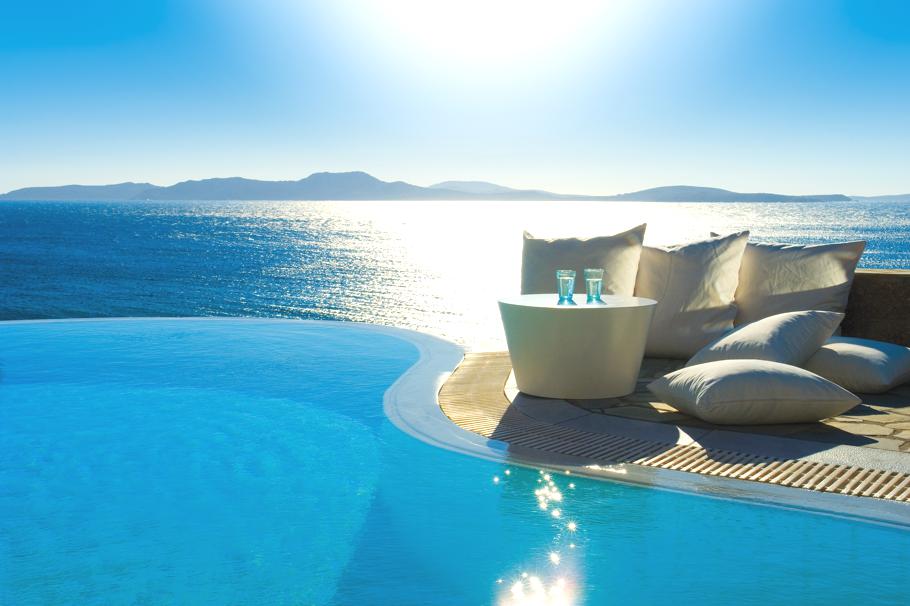 stunning-mykonos-grand-hotel-greece