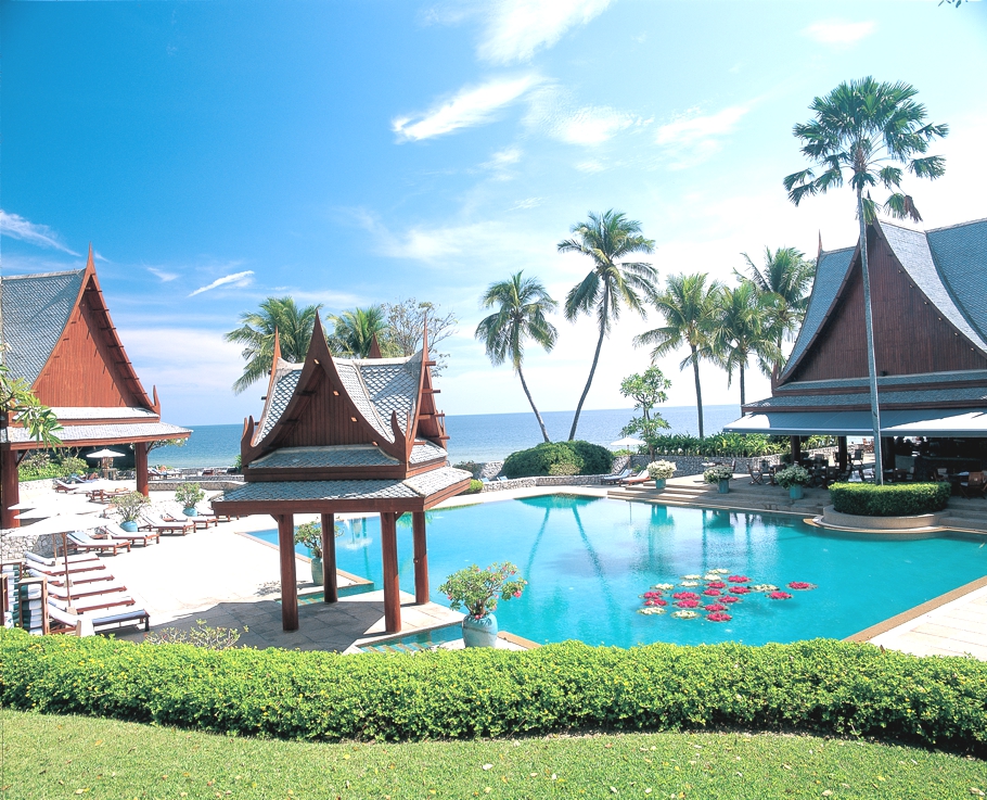 luxury-thai-holiday-resort