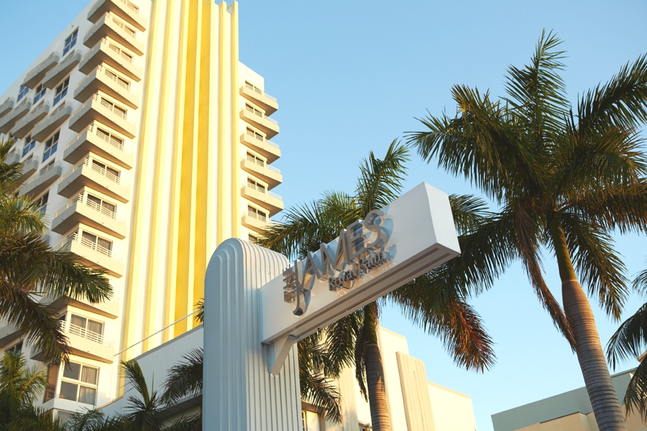 Отель James Royal Palm