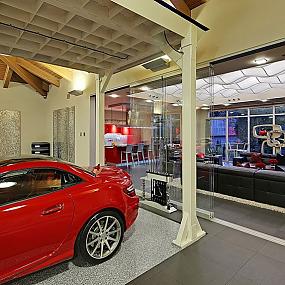 a-home-with-a-16-car-garage-008