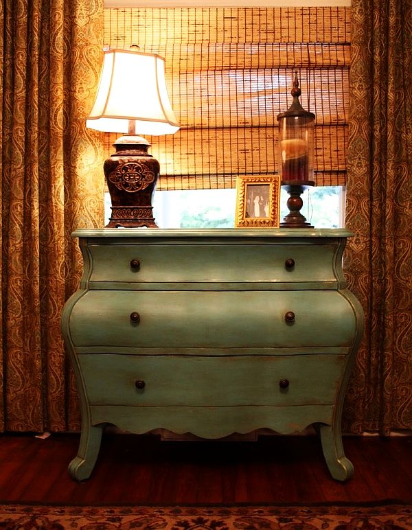 antique-distressed-furniture-007