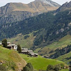 design-ideas-homes-swiss-alps-02