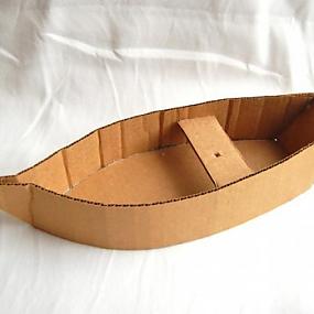 diy-cardboard-boats-05