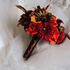 fall-wedding-bouquets-61